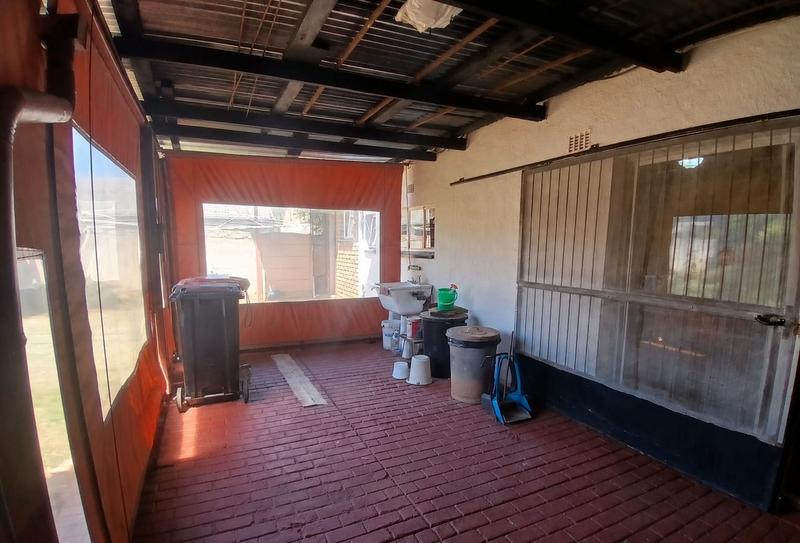 4 Bedroom Property for Sale in Rondebult Gauteng