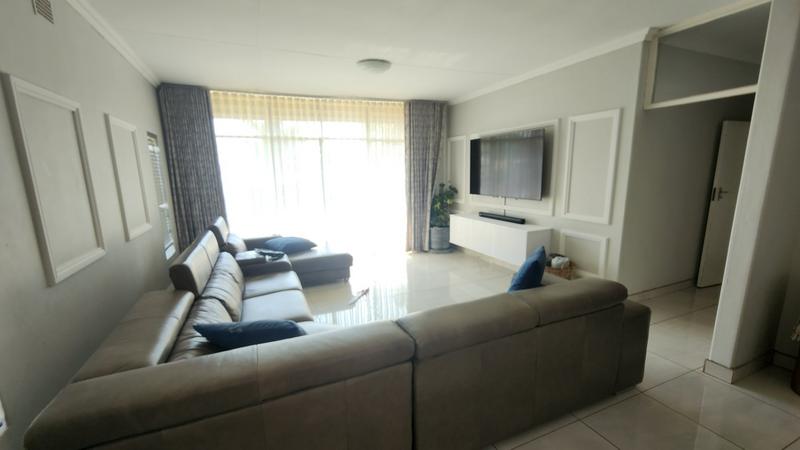 4 Bedroom Property for Sale in Sinoville Gauteng