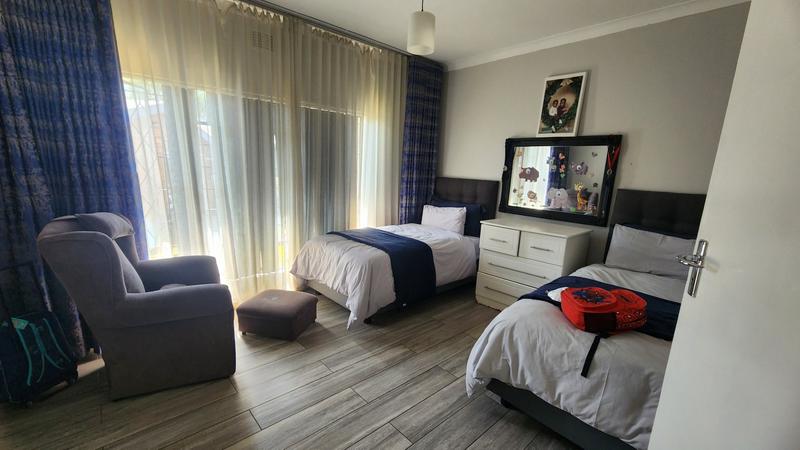 4 Bedroom Property for Sale in Sinoville Gauteng