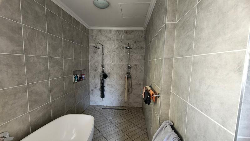 4 Bedroom Property for Sale in Sinoville Gauteng