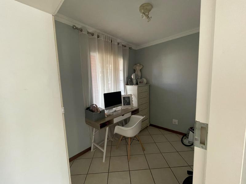 To Let 2 Bedroom Property for Rent in Equestria Gauteng