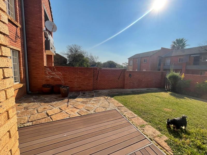 To Let 2 Bedroom Property for Rent in Equestria Gauteng
