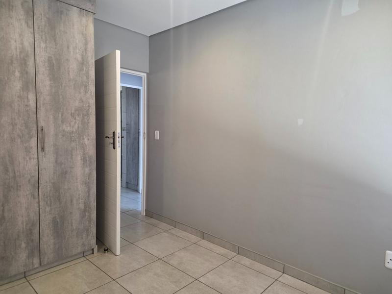 To Let 3 Bedroom Property for Rent in Kenmare Gauteng