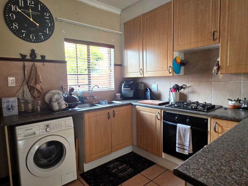To Let 2 Bedroom Property for Rent in Mooikloof Ridge Gauteng