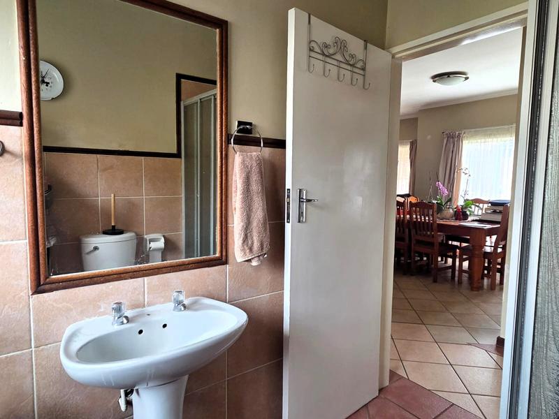 To Let 2 Bedroom Property for Rent in Mooikloof Ridge Gauteng