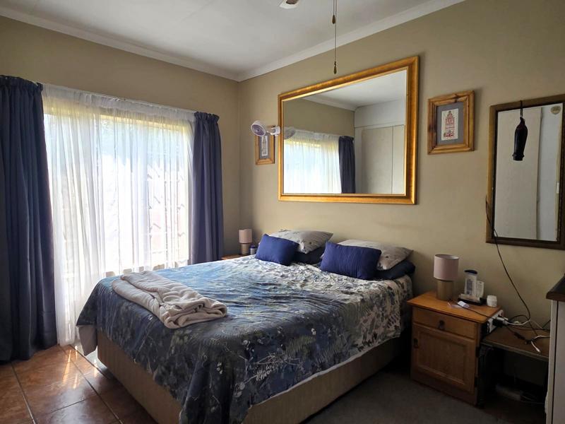 To Let 2 Bedroom Property for Rent in Mooikloof Ridge Gauteng