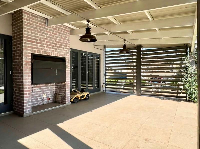 To Let 5 Bedroom Property for Rent in Copperleaf Estate Gauteng