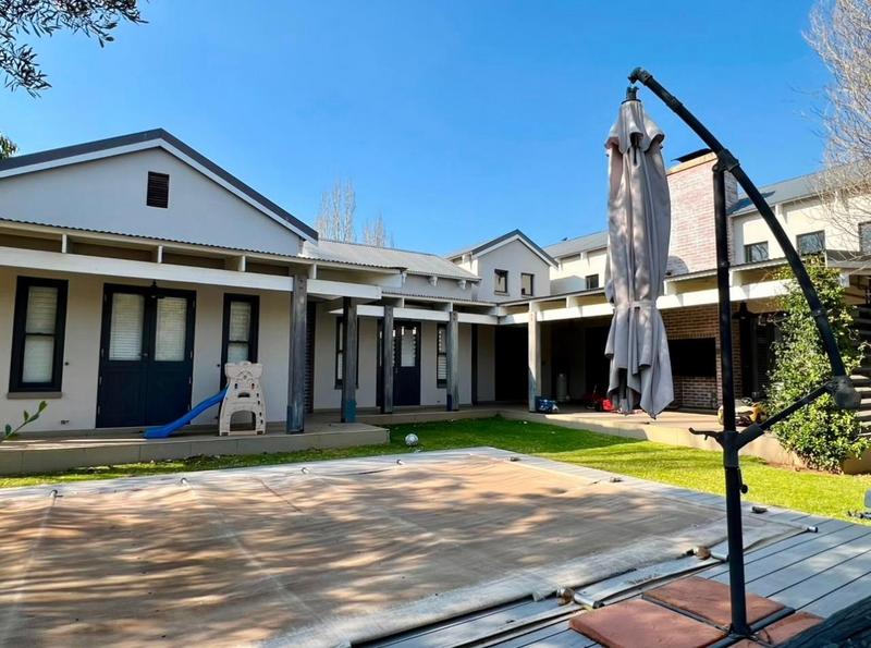 To Let 5 Bedroom Property for Rent in Copperleaf Estate Gauteng