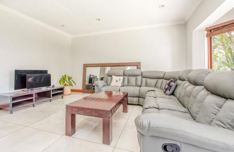 To Let 5 Bedroom Property for Rent in Dainfern Golf Estate Gauteng