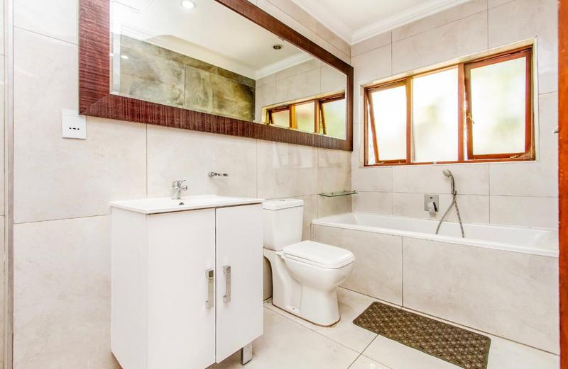 To Let 5 Bedroom Property for Rent in Dainfern Golf Estate Gauteng