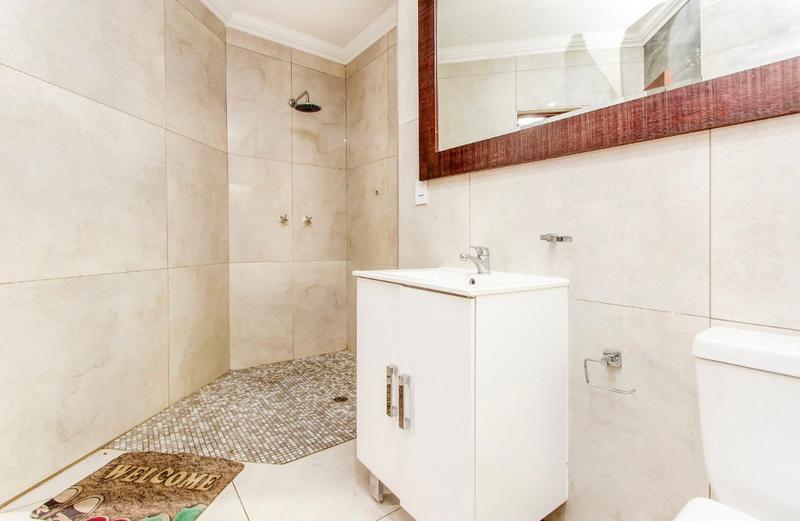 To Let 5 Bedroom Property for Rent in Dainfern Golf Estate Gauteng