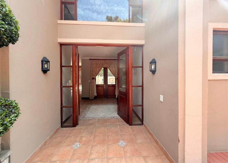 To Let 4 Bedroom Property for Rent in Dainfern Golf Estate Gauteng