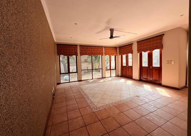 To Let 4 Bedroom Property for Rent in Dainfern Golf Estate Gauteng