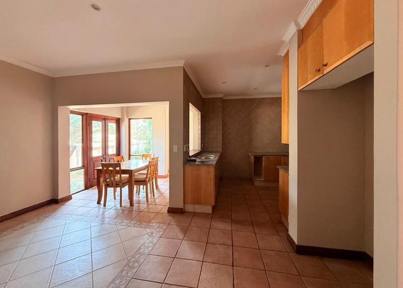 To Let 4 Bedroom Property for Rent in Dainfern Golf Estate Gauteng