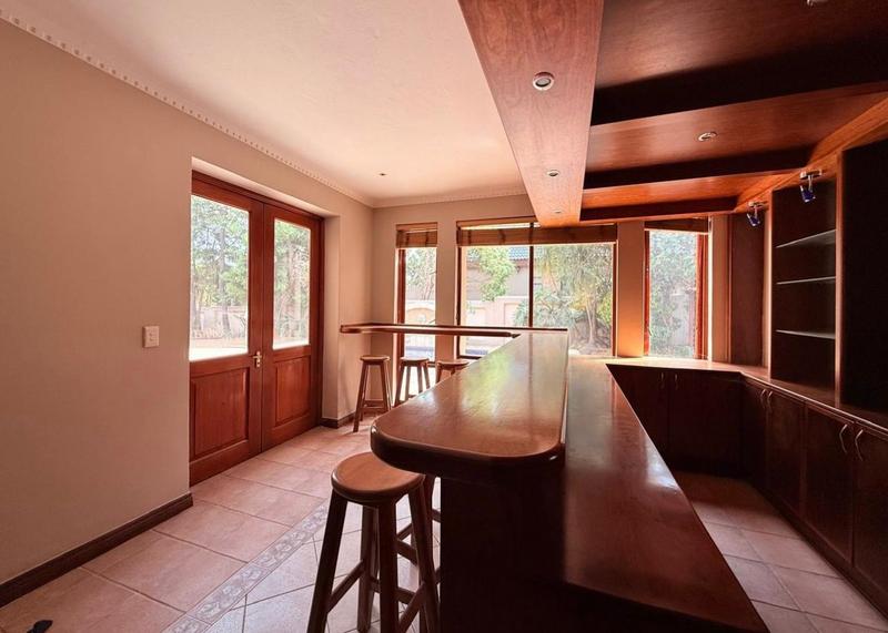 To Let 4 Bedroom Property for Rent in Dainfern Golf Estate Gauteng