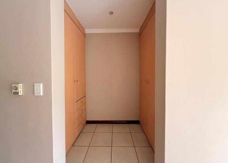 To Let 4 Bedroom Property for Rent in Dainfern Golf Estate Gauteng