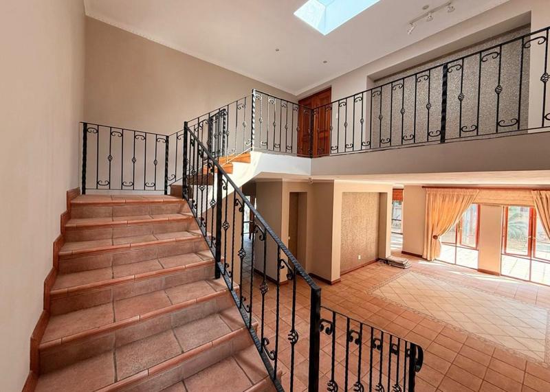 To Let 4 Bedroom Property for Rent in Dainfern Golf Estate Gauteng