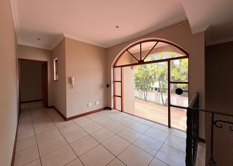 To Let 4 Bedroom Property for Rent in Dainfern Golf Estate Gauteng