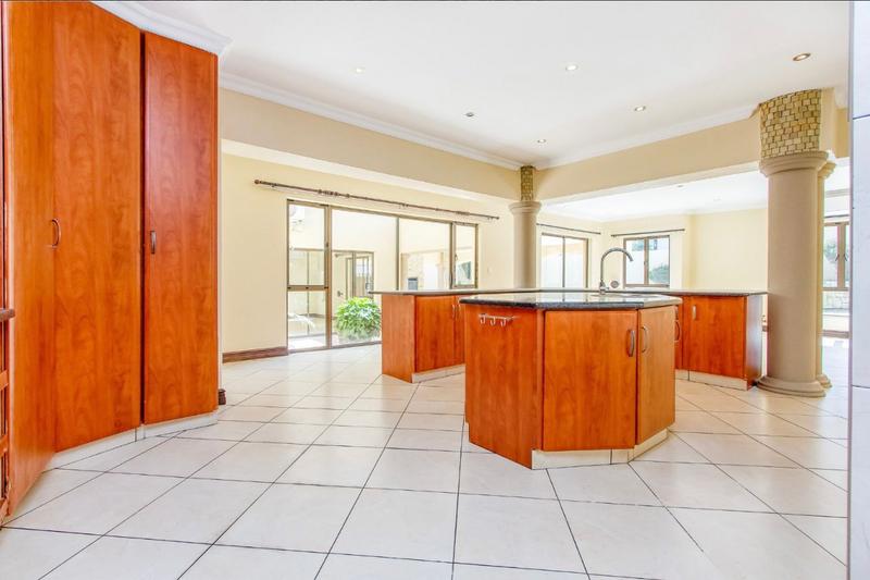 To Let 7 Bedroom Property for Rent in Dainfern Golf Estate Gauteng