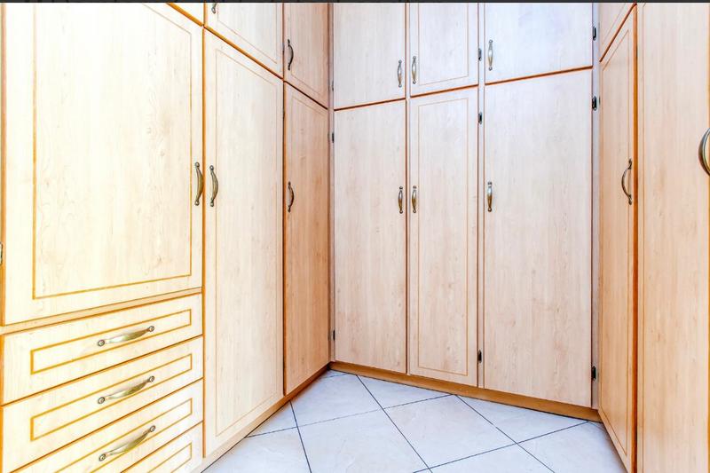 To Let 7 Bedroom Property for Rent in Dainfern Golf Estate Gauteng