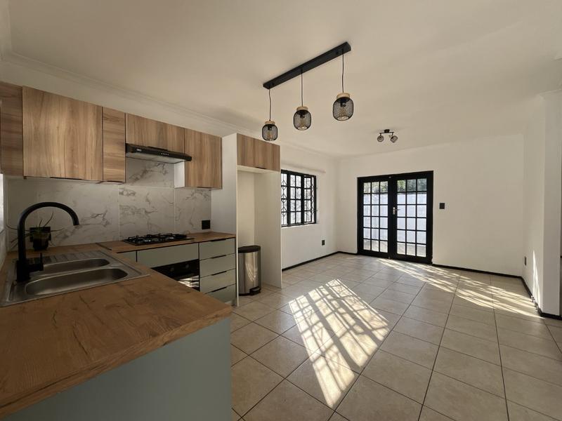 To Let 2 Bedroom Property for Rent in Morningside Manor Gauteng