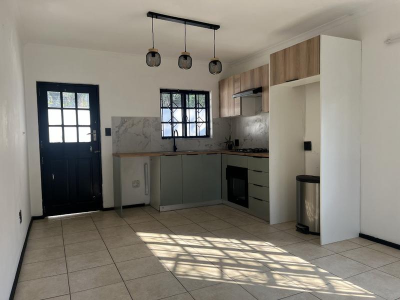 To Let 2 Bedroom Property for Rent in Morningside Manor Gauteng