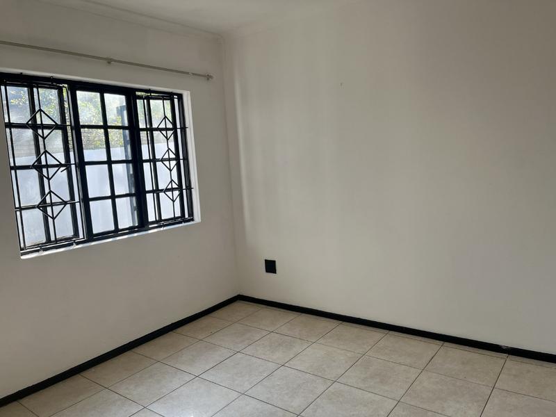 To Let 2 Bedroom Property for Rent in Morningside Manor Gauteng