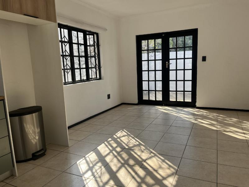To Let 2 Bedroom Property for Rent in Morningside Manor Gauteng