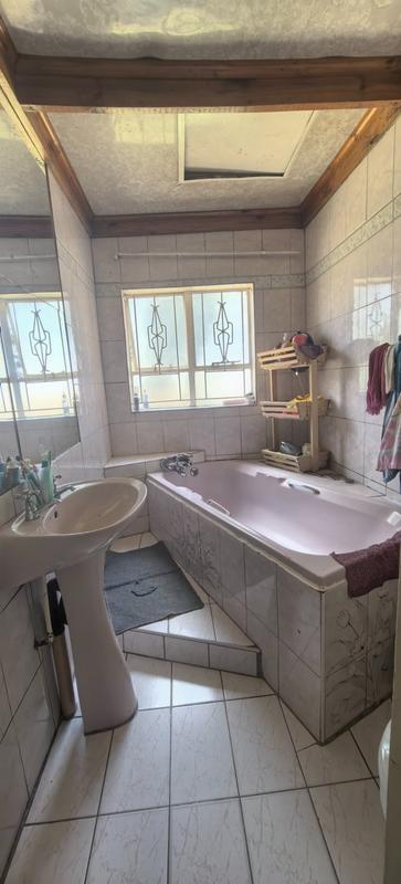 To Let 4 Bedroom Property for Rent in Winchester Hills Gauteng