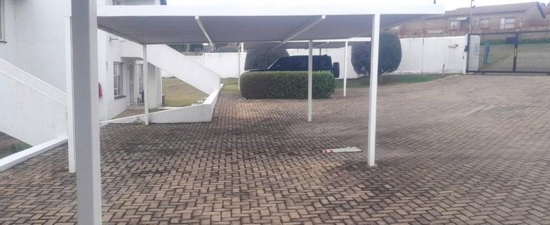 2 Bedroom Property for Sale in Weltevreden Park Gauteng
