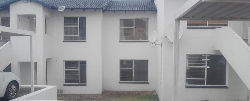 2 Bedroom Property for Sale in Weltevreden Park Gauteng