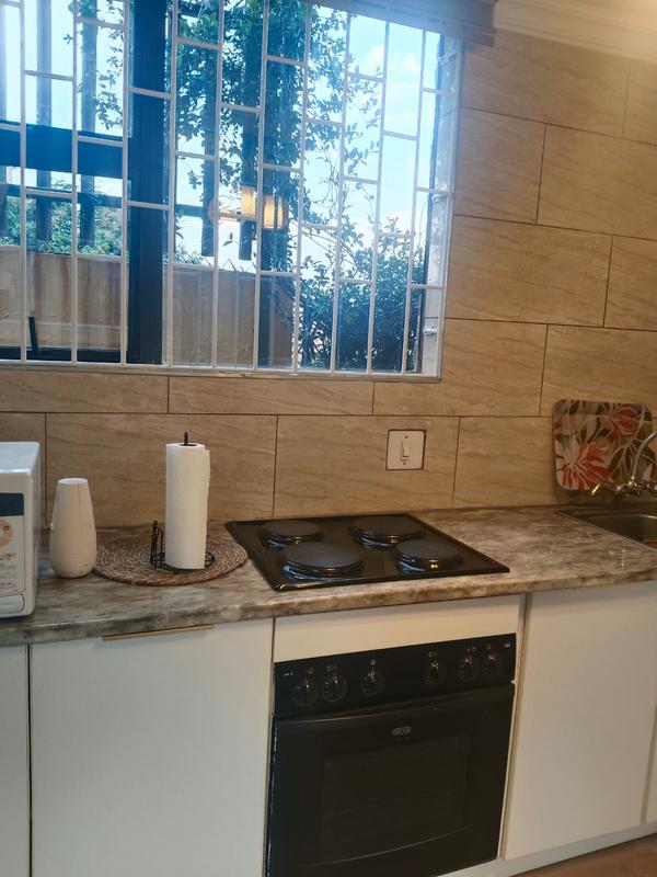 To Let 1 Bedroom Property for Rent in Kensington Gauteng