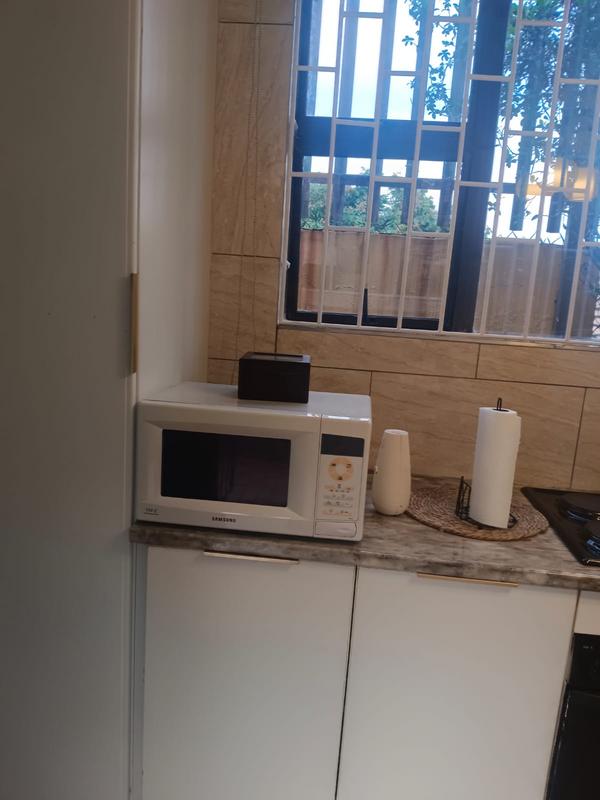 To Let 1 Bedroom Property for Rent in Kensington Gauteng