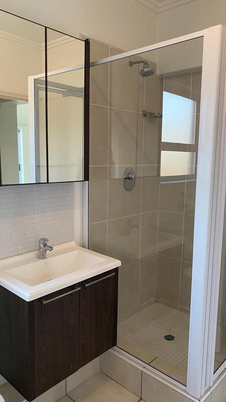1 Bedroom Property for Sale in Bryanston Gauteng
