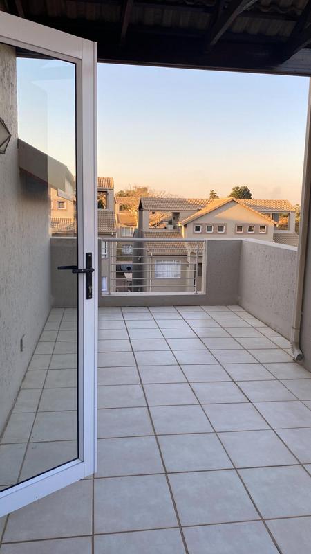 1 Bedroom Property for Sale in Bryanston Gauteng