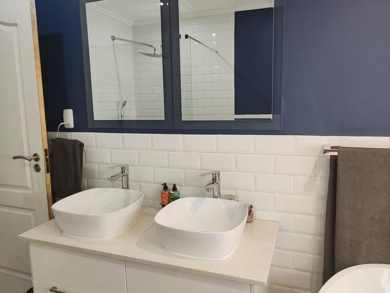 To Let 2 Bedroom Property for Rent in Bedfordview Gauteng