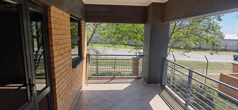 To Let Commercial Property for Rent in Tyger Valley Gauteng