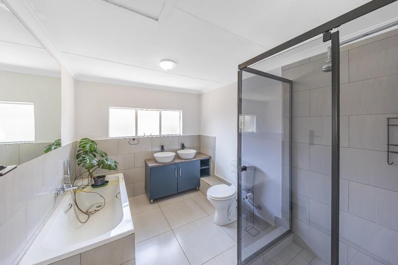 3 Bedroom Property for Sale in Blairgowrie Gauteng