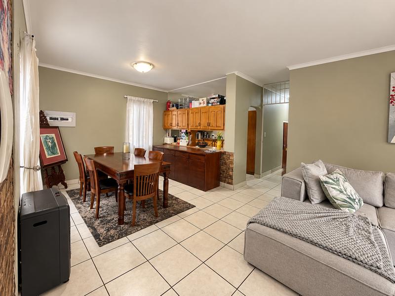To Let 4 Bedroom Property for Rent in Moreleta Park Gauteng