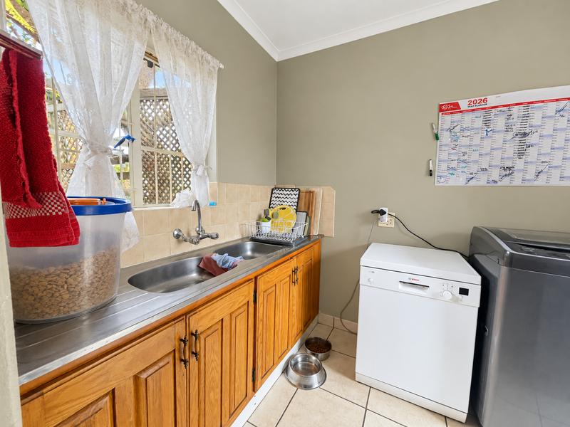 To Let 4 Bedroom Property for Rent in Moreleta Park Gauteng
