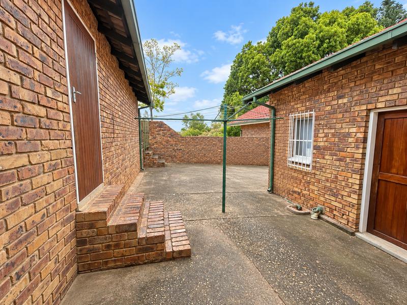 To Let 4 Bedroom Property for Rent in Moreleta Park Gauteng