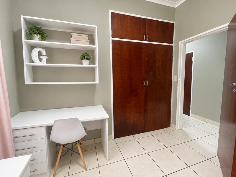 To Let 4 Bedroom Property for Rent in Moreleta Park Gauteng