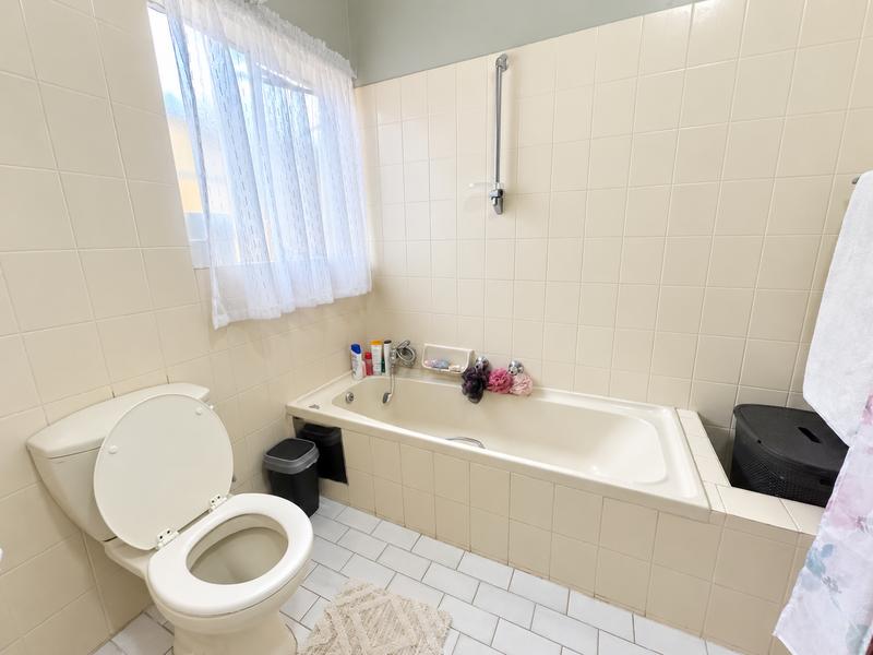 To Let 4 Bedroom Property for Rent in Moreleta Park Gauteng