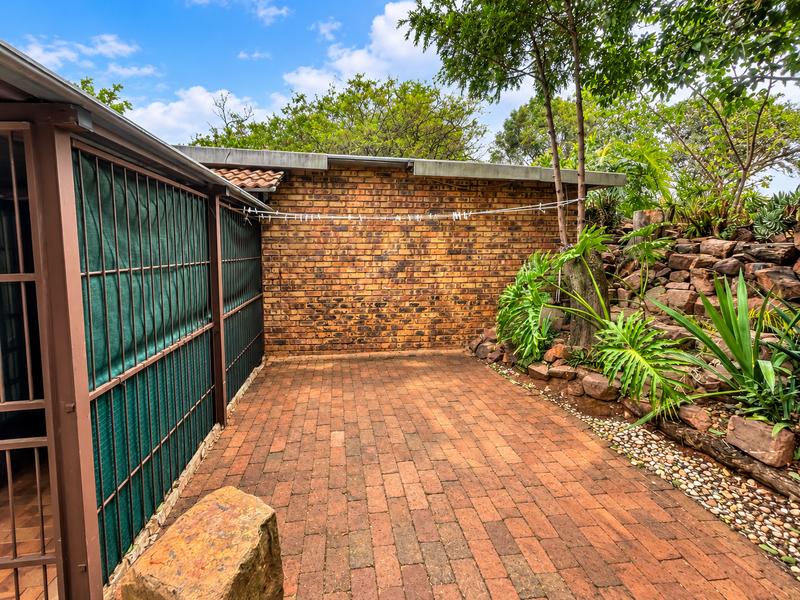 To Let 4 Bedroom Property for Rent in Moreleta Park Gauteng