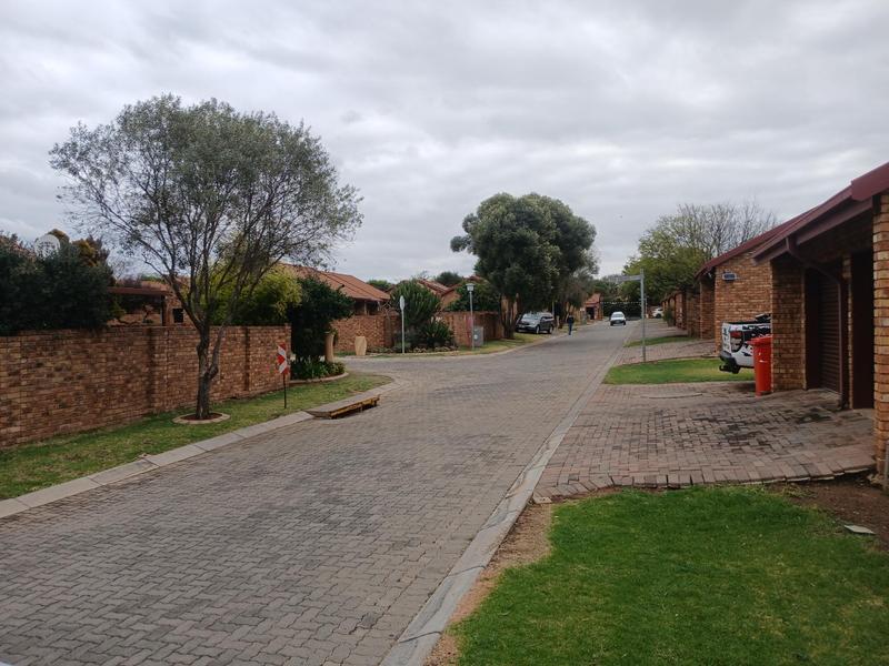 3 Bedroom Property for Sale in Sinoville Gauteng