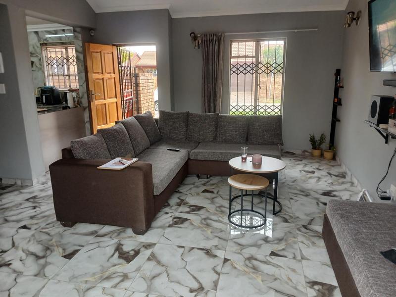 3 Bedroom Property for Sale in Sinoville Gauteng
