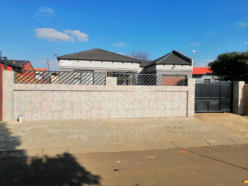 3 Bedroom Property for Sale in Maokeng Gauteng