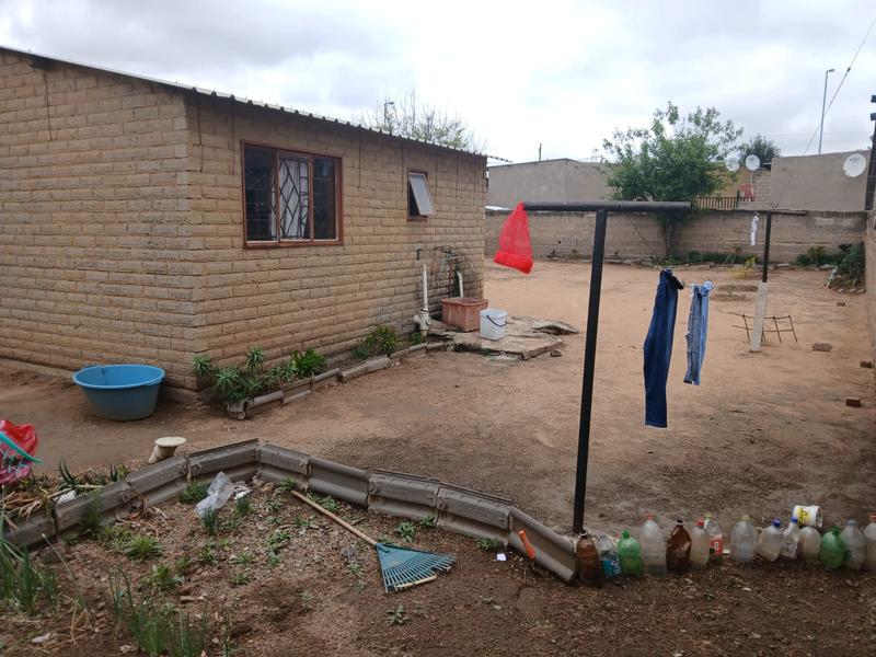 2 Bedroom Property for Sale in Olievenhoutbosch Gauteng