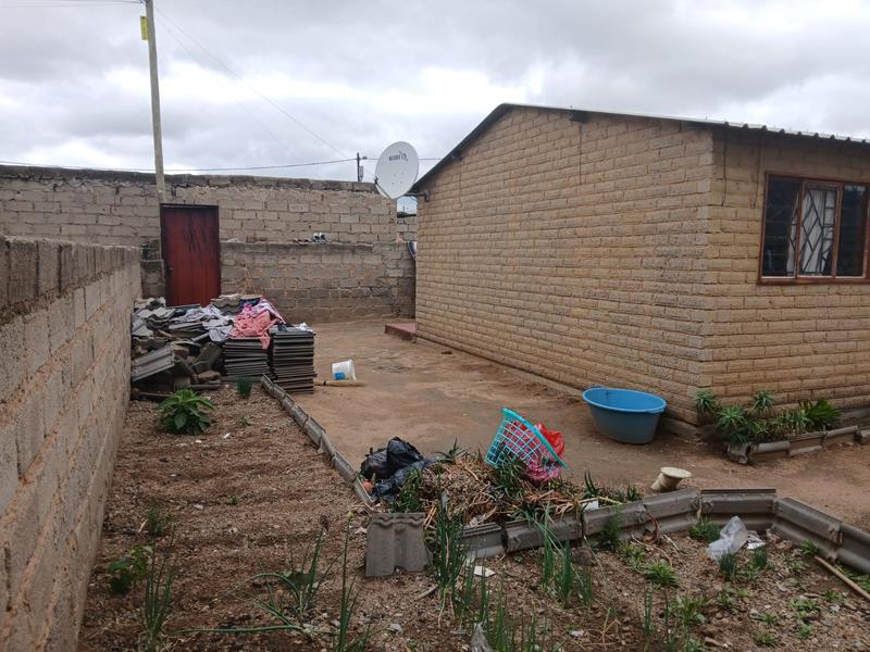2 Bedroom Property for Sale in Olievenhoutbosch Gauteng