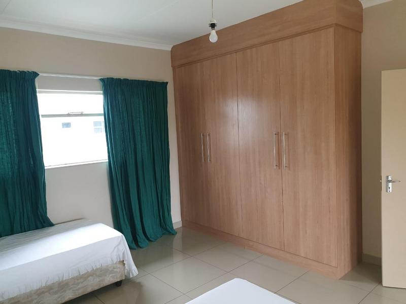 10 Bedroom Property for Sale in Honingneskrans Ah Gauteng